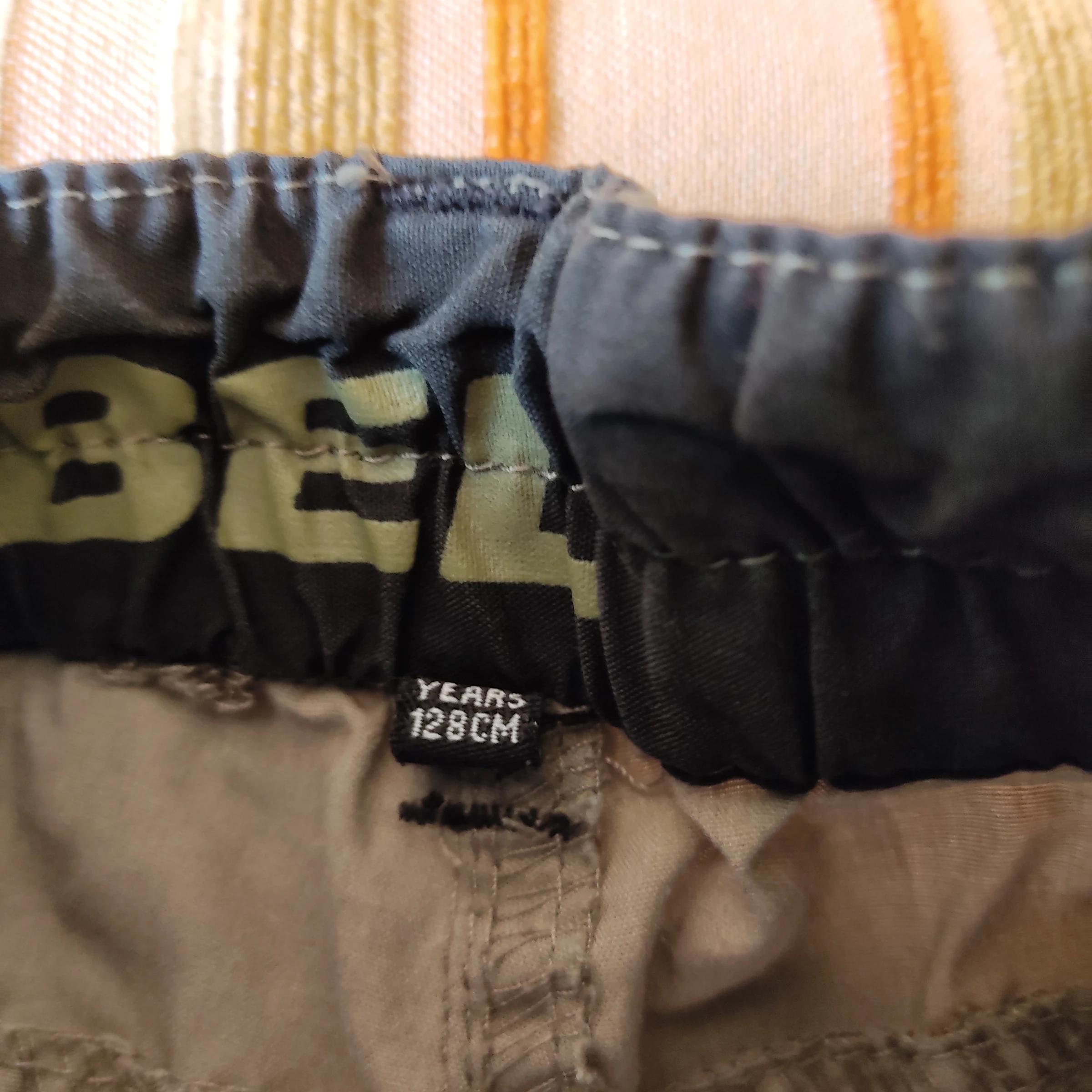 Green shorts. Size 7-8 A (128 cm) – photo 3